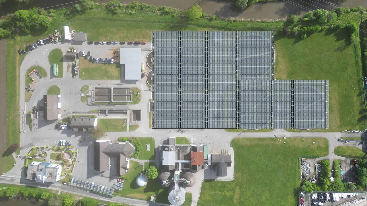 GRAZ (Austria) on April 27, 2024: The
foldable solar roof is also protected against hail
and snow, view from above GRAZ (Austria) on
April 27, 2024: The foldable solar roof is also
protected against hail and snow, view from above