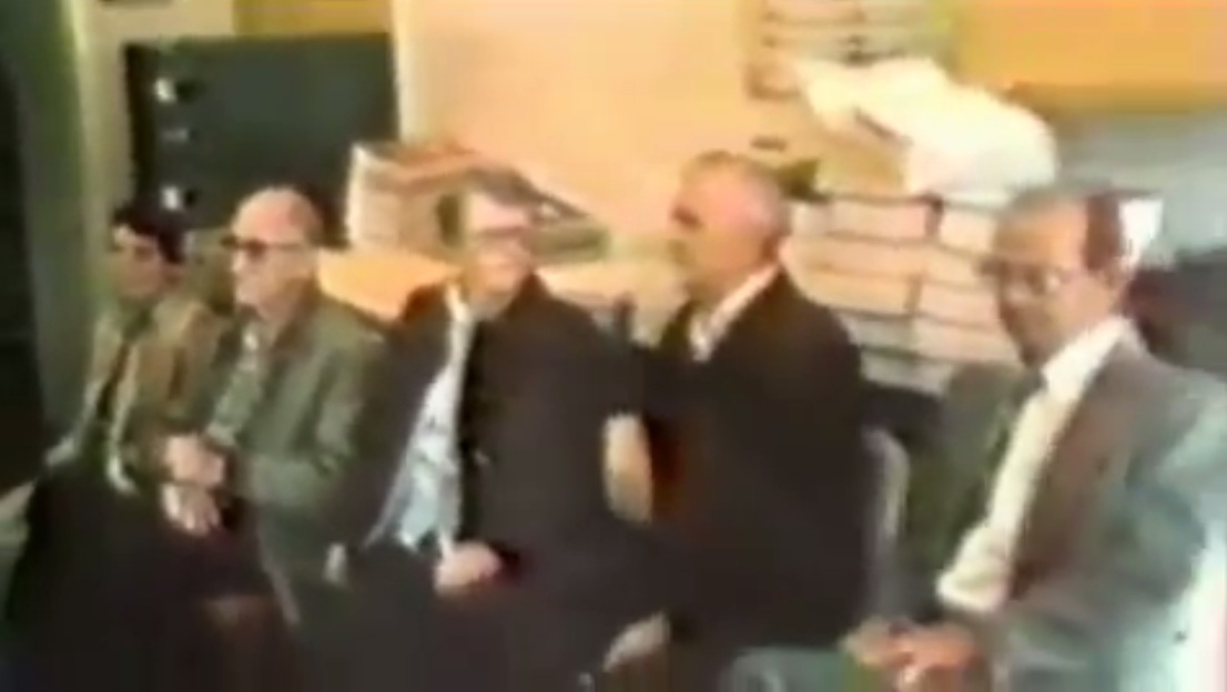 Die Praxis von Dr. Stanley Jacob
                  mit Warteschlange