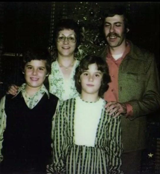 The Reim twins, one
                  raised as a boy, the other as a girl at about 12
                  years