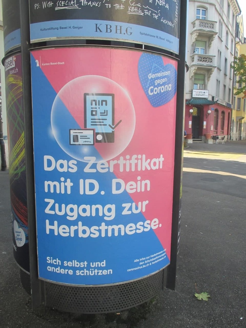 State terror in Basel
                      (Switzerland) on Oct 18, 2021: Visiting the autumn
                      fair is only allowed with a
                      "certificate" - this is how is going the
                      dictatorship of the two NON-physicians Berset and
                      Levy