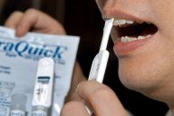 Speicheltest
                              sollte es nicht nur f�r HIV, sondern auch
                              f�r die Amalgammetalle wie Quecksilber und
                              Kupfer geben. Die Amalgamtr�ger k�nnten da
                              ihre Metallvergiftung messen...