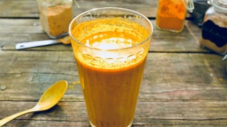 C�rcuma+miel como bebida [con leche
                      - leche dorada]