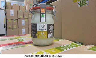 In Deutschland in der M�hle in Solling
                (bei G�ttingen, Niedersachsen) wird das Kokos�l
                abgepackt und etikettiert