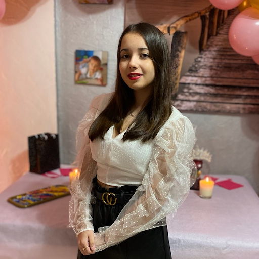 GENimpfmord in Gardanne
                  (S�dfrankreich) 28.9.2021: Opfer Sofia (17) stirbt an
                  Thrombose - Sofia Benharira ist weg - die
                  Mossad-Medien schweigen, sonst sinkt der Aktienkurs!
                  Sofia Benharira, die im Alter von 17 Jahren an einer
                  massiven Thrombose nach einer Impfung starb