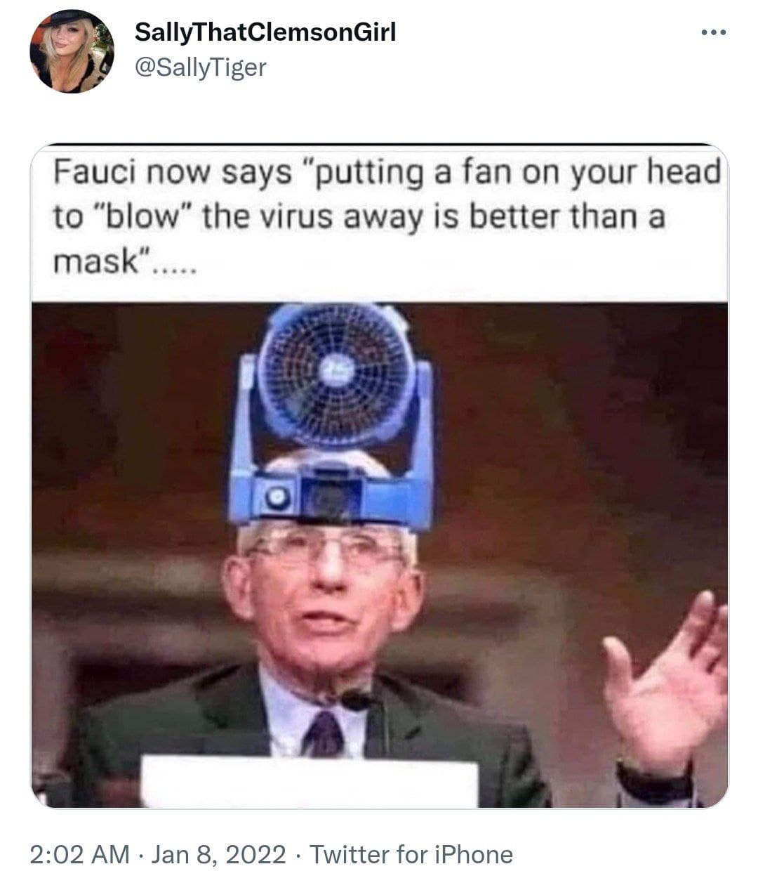 Täter Fauci 8.1.2022: Fauci meint,
Ventilator ist besser als Maske? Fauci sagt nun,
"dass es besser ist, sich einen Ventilator
auf den Kopf zu setzen, um das Virus
wegzublasen", als eine Maske zu tragen Täter Fauci 8.1.2022: Fauci meint,
Ventilator ist besser als Maske? Fauci sagt nun,
"dass es besser ist, sich einen Ventilator
auf den Kopf zu setzen, um das Virus
wegzublasen", als eine Maske zu tragen