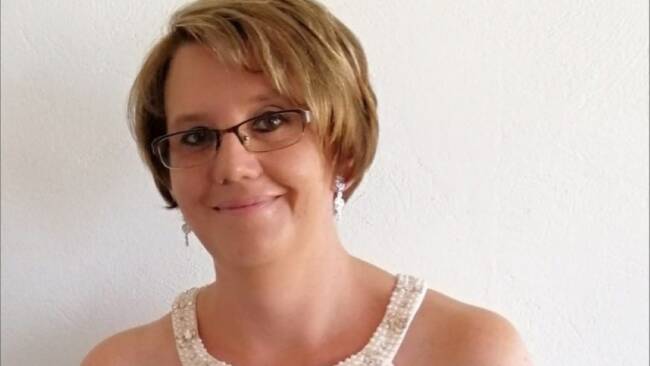 Sandra Rogler
                    verstarb pl�tzlich und unerwartet. Sie hinterl�sst
                    zwei kleine Kinder und einen trauernden Gatten.