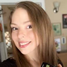 1G-Fascho-Kanada: Erin Thomson mit
                        GENimpfschaden Herzmuskelentz�ndung