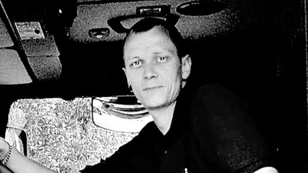 GENimpfmord Sangerhausen (Sachsen-Anhalt)
6.2.2022: Feuerwehrmann Marc Knape stirbt 4 Stunden
nach der GENimpfung - ist mit 34 weg: Sangerhäuser
Feuerwehr trauert um verstorbenes Mitglied GENimpfmord Sangerhausen (Sachsen-Anhalt)
6.2.2022: Feuerwehrmann Marc Knape stirbt 4 Stunden
nach der GENimpfung - ist mit 34 weg: Sangerhäuser
Feuerwehr trauert um verstorbenes Mitglied