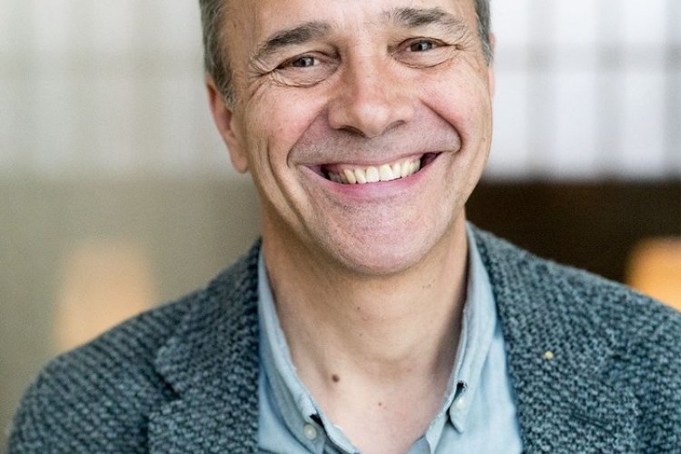 Verdacht
                  GENimpfmord �sterreich 9.2.2022:
                  Mossad-L�genjournalist Nikolaus Scholz von �1 ist mit
                  64 weg: �1-Redakteur Nikolaus Scholz verstorben:
                  Redakteur des Radiosenders �1 "�berraschend"
                  verstorben. Meldung vom 9.2.22