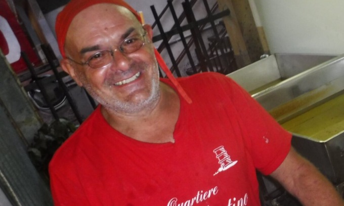 Verdacht Vaccident Recco (Region
                    Genua) 28.2.2022: Unternehmer Francesco Giardina
                    stirbt am Steuer pl�tzlich und unerwartet: Muore
                    improvvisamente nella sua auto, domani i funerali di
                    Giardina