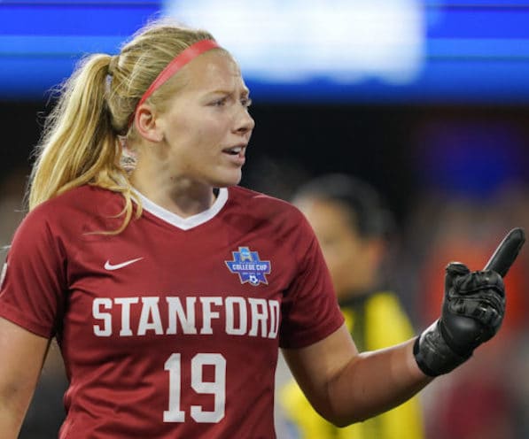 Verdacht
                    GENimpfmord Stanford (GB) 3.3.2022: Fussballerin
                    Katie Meyer ist mit 22 weg: Katie Meyer,
                    Fu�ballkapit�nin der University of Stanford, starb
                    im Alter von 22 Jahren