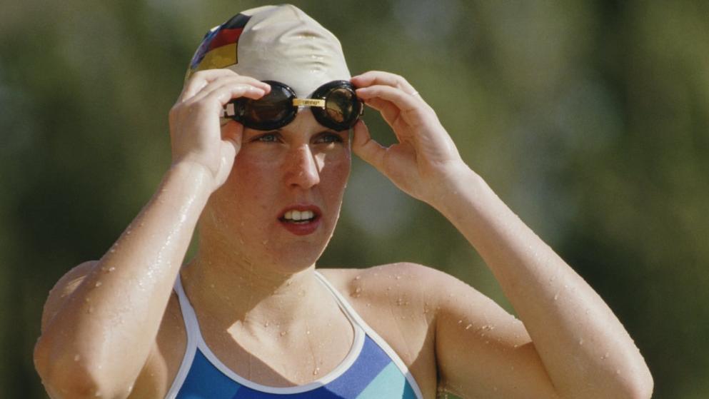 Verdacht GENimpfmord 4R am 3.3.2022:
                  Schwimm-Olympiasiegerin Kathleen Feldvoss mit 56
                  gestorben: Schwimm-Olympiasiegerin Kathleen Feldvoss
                  (56) ist nach l�ngerer Krankheit verstorben