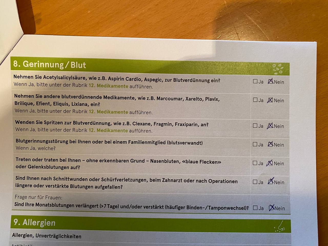 Spitaldesaster Schweiz
                        am 18.3.2022: Fragenblatt vor einer OP fragt
                        nach GENimpfsch�den (!)