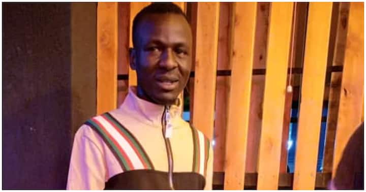 Busia
                  (Kenia, Afrika) 30.3.2022: Johnston Elijah Ochieng
                  machte die Aufnahmepr�fung f�r die Polizeiakademie -
                  Zusammenbruch beim Langstreckenlauf - tot mit 26:
                  Busia: University Student Collapses, Dies During
                  Police Recruitment Exercise