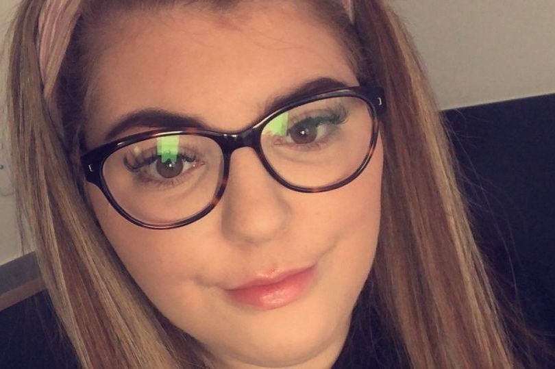Verdacht GENimpfmord GB
                    21.4.2022: Kasey Turner (28) AstraZeneca GENgeimpft:
                    Venenthrombose im Gehirn - tot: (orig. Englisch: 18
                    year old Kasey Turner died at a Barnsley hospital
                    two weeks after her Covid Jab)