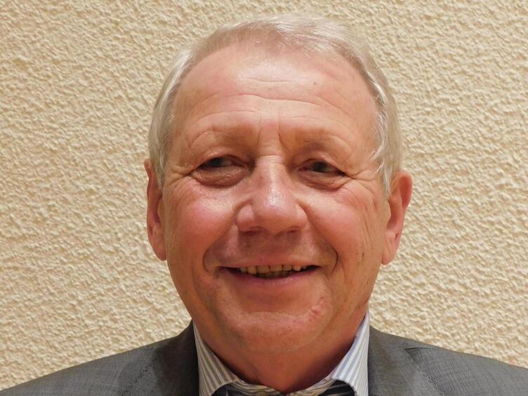 Verdacht
                GENimpfmord in Frankenthal-Gr�nstadt (Rheinland-Pfalz,
                4R) am 27.4.2022: Anwalt Norbert Mohn mit 73
                "pl�tzlich verstorben": Haus und Grund trauert
                um langj�hrigen Vorstand
