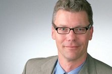 Verdacht SCHLANGENGIFTimpfmord in Wessling
                  (Bayern, 4R) 1.5.2022: COO Christoph Aschenbrenner von
                  "Mensch+Maschine" stirbt in den Ferien den
                  Herztod: Mensch und Maschine: Vorstand ist verstorben