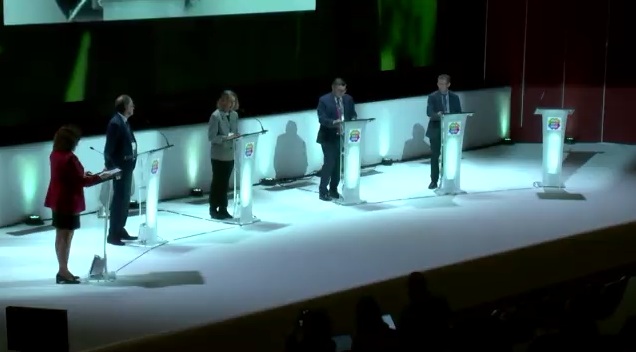 Gesundheitsforum in Genf
                    2022: Die Referenten sind OHNE Masken