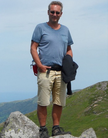 Verdacht
                  SCHLANGENGIFTimpfmord Rheinland-Pfalz 5.5.2022:
                  Wanderverein verliert Martin Boekholt mit ca.50
                  Jahren: Martin Boekholt, der am 29.04.2022 pl�tzlich
                  und unerwartet verstorben ist