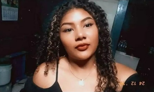 Verdacht SCHLANGENGIFTimpfmord
                Nicaragua 19.5.2022: Beyonce Nicole �vila Estrada hat
                Herzinfarkt - ist mit 18 weg: Die 18-j�hrige Beyonce
                Nicole �vila Estrada war in Mexiko, um von dort die
                Grenze zur USA zu �berqueren, doch sie erlitt in
                Tapachula einen Herzinfarkt und starb am 14.5.22 (orig.
                Spanisch: Nicarag�ense, oriunda de Ciudad Sandino, muere
                de un infarto en M�xico)
