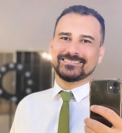 Verdacht
                  SCHLANGENGIFTimpfmord Brasilien 14.6.2022: Lehrer
                  Josimar Grippa mit ca. 40 pl�tzlich gestorben - er
                  behauptete �ffentlich, die Impfungen w�rden sch�tzen:
                  Josimar Grippa, Lehrer an einem Gymnasium der
                  Salesianer in Vit�ria (Brasilien), nach einem
                  pl�tzlichen medizinischen Notfall am 12.6.22
                  �berraschend gestorben. Grippa verteidigte die
                  Covid-Impfungen und war mit hoher Wahrscheinlichkeit
                  selbst Teilnehmer an dem gegenw�rtigen Humanexperiment
                  (orig. Portugiesisch: Professor de escola em Vit�ria
                  morre ap�s sofrer mal s�bito)