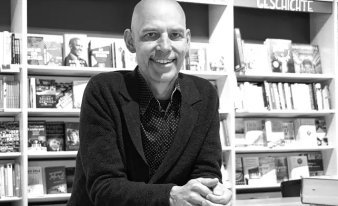 Verdacht
                    SCHLANGENGIFTimpfmord 23.6.2022: Singen (BW, 4R):
                    Buchh�nder ist mit 55 weg: Singen: Buchh�ndler
                    Christoph Greuter ist tot