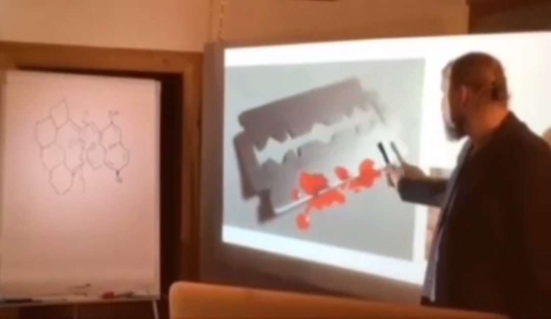 Inhaltsstoffe
                11.7.2022: Graphen in "Coronaimpfungen"
                30.6.2022: wirkt wie Rasierklingen - Video 21min.