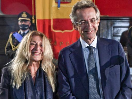 Neapel 16.7.2022: Die Impfsau und
                  Vizeb�rgermeisterin Mia Filippone ist mit 68 tot