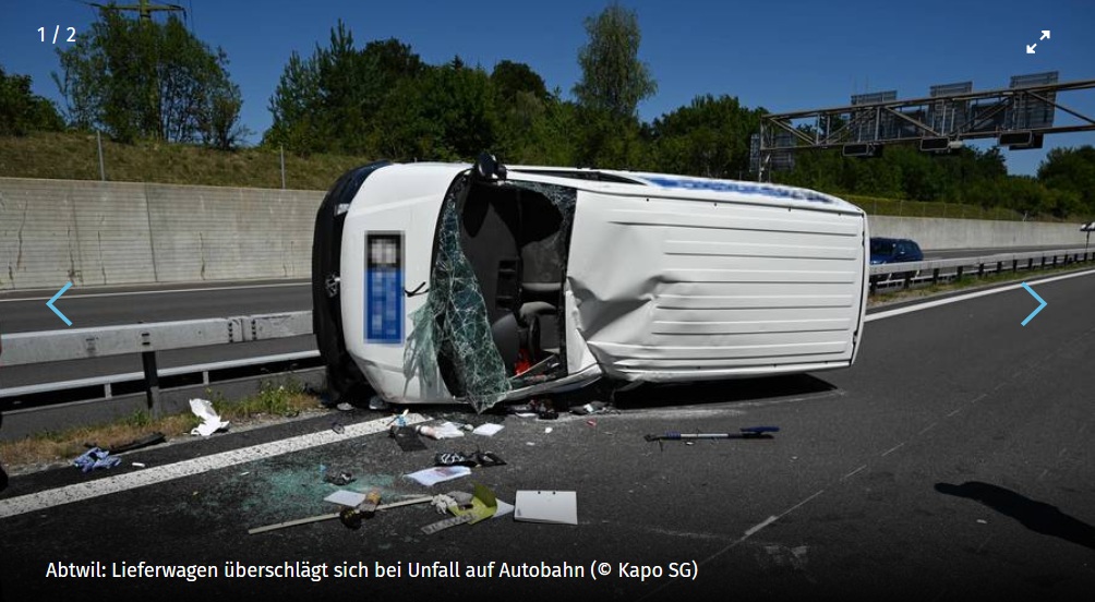 Verdacht Vaccident St. Gallen
                    10.8.2022: Immer m�de? Lieferwagen f�hrt in
                    Absperrung: A1 bei Abtwil: Frontal in Absperrung
                    gefahren: Lieferwagen �berschl�gt sich