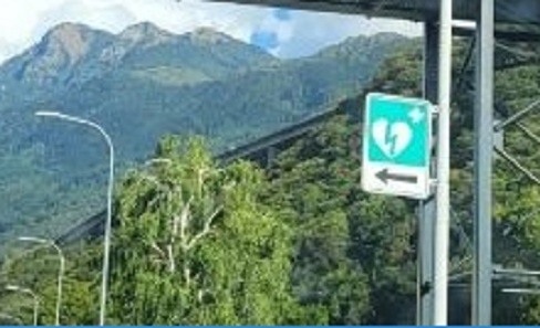 SCHLANGENGIFTimpfschaden
                    bekommt neues Verkehrszeichen im Tessin in der
                    Schweiz 16.9.2022: Wo ist der n�chste Defibrillator
                    wegen Herzstillstand?