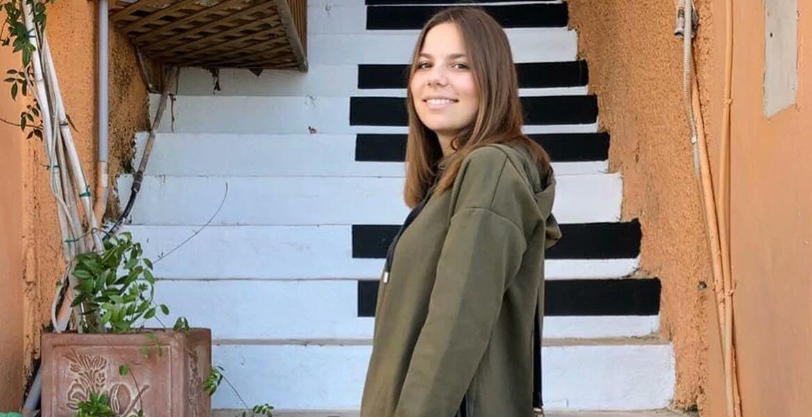 Verdacht
                                                      "Corona"-Impfmord
                                                      in Rhodos
                                                      (Griechenland)
                                                      9.8.2023: Frau mit
                                                      24 weg:
                                                      Konstantina mit
                                                      Lungen�dem stirbt
                                                      am Hotelklavier:
                                                      Tragic Loss:
                                                      Saying Goodbye to
                                                      Konstantina from
                                                      Rhodes who died
                                                      suddenly