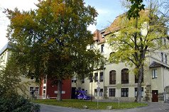 Les cliniques pour
                                        femmes traitent l'infertilit�
                                        (ici: Frauenklinik Jena), mais
                                        l'infertilit� peut �tre corrig�e
                                        beaucoup plus facilement avec la
                                        nutrition des groupes sanguins.