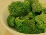 Broccoli f�rdert mit Vitamin K bei
                        Blutgruppe 0 die Blutgerinnung des d�nnen Blutes
                        von Blutgruppe 0, und ist wichtigste
                        Calciumquelle neben Sardinen.