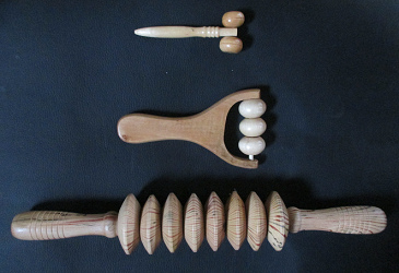 Holzinstrumente für die Massage