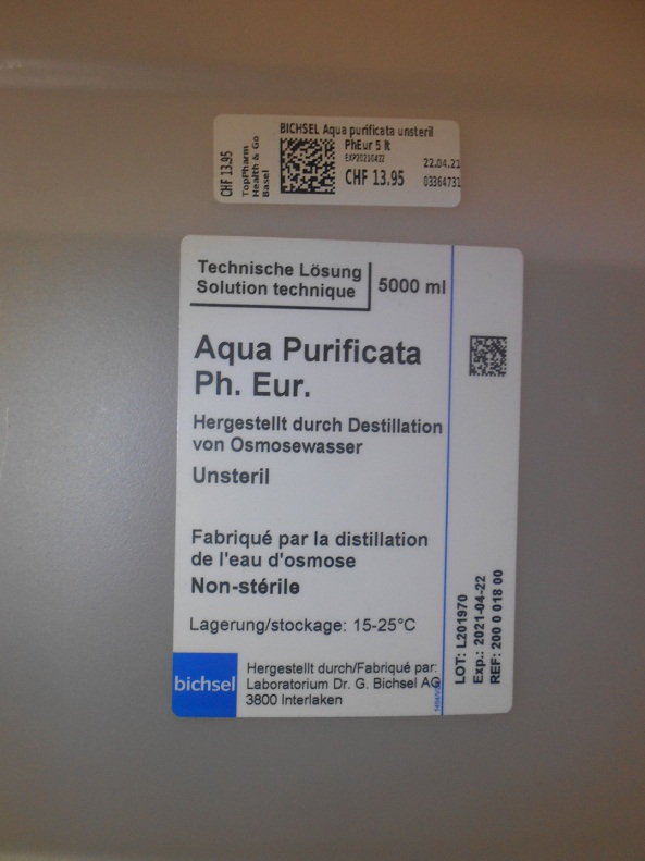 Destilliertes Wasser Etikette