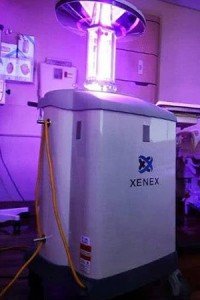 UV-Licht-Desinfektionsroboter von Xenex
                    "Xenex-Hospital UV Light 300"