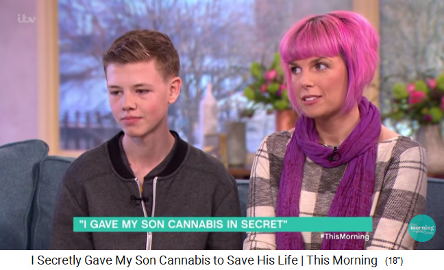 England: Mutter Callie rettet ihren Sohn Deryn
                    vor dem Krebs - mit illegalem Cannabisöl