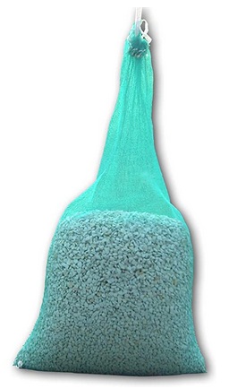 Filtrar las piedras de zeolita en
                    una bolsa de filtro