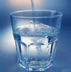 1 Glas Wasser