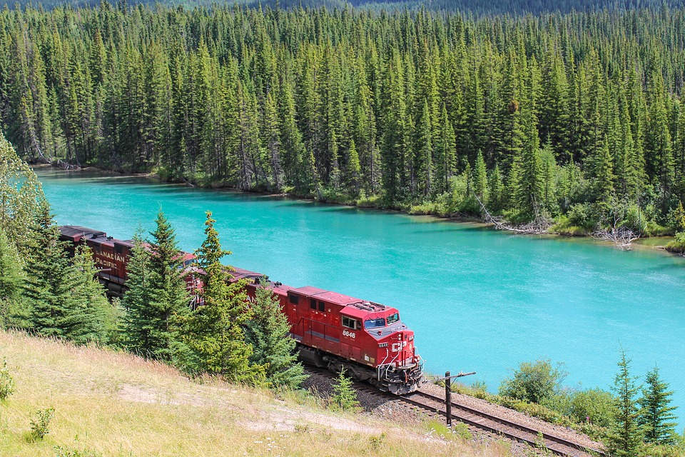 Zug in
                            Alberta, Kanada