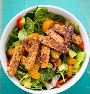 Gebakken tempeh
                                          op een salade