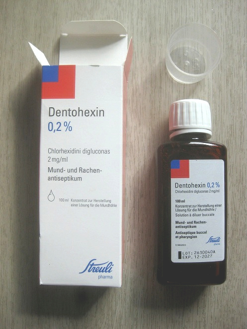 Gegen Zahnfleischbluten: Dentohexin von
                Streuli in Uznach