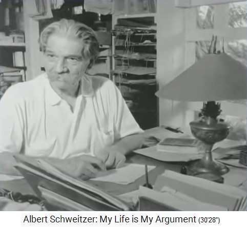 Albert Schweitzer
                    bei seiner Korrespondenz mit Petroleumlampe nach
                    1952