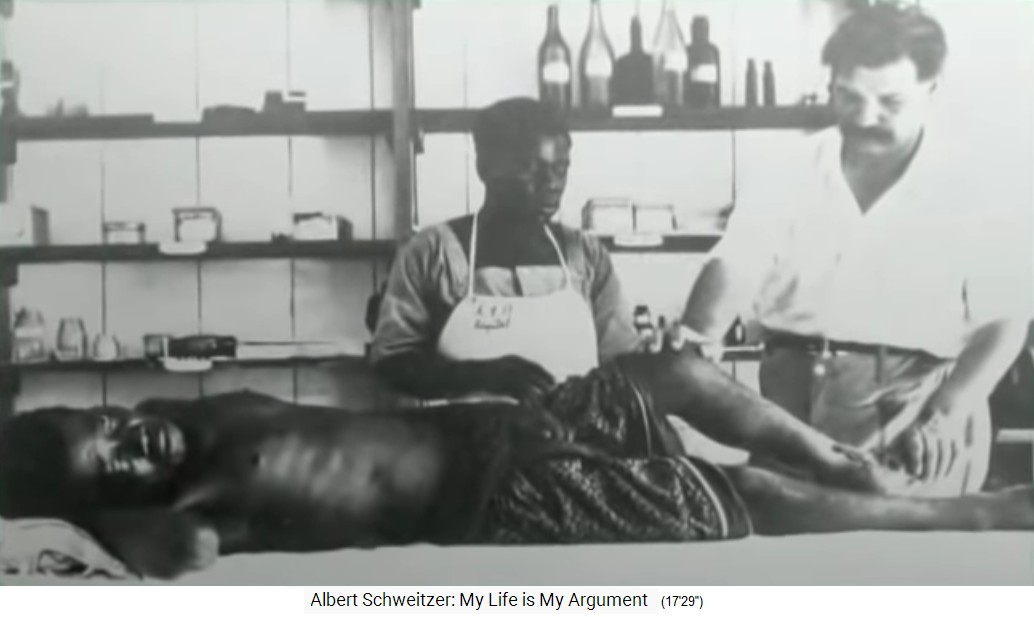 Lambarene, Albert Schweitzer mit
                  Patient am Operationstisch (man kann annehmen, dass
                  der Assistent der Joseph ist)