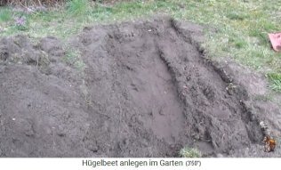 Construction of a hillbed at Biogartenreich 05:
                    The pit has been completely excavated