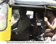 Fukuoka en Mumbai en India 1997 con mototaxi
                    2