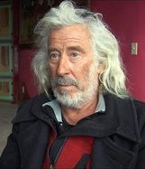 el inventor de la Nave Tierra:
                                  Michael Reynolds retrato 2010 apr.