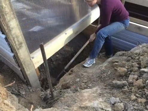 La pared lateral al otro lado