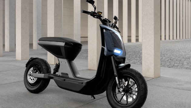 Recyclebarer E-Roller Zero-One von
                      Naon - Prototyp