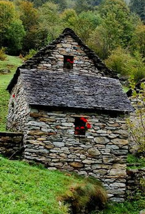 Dry stone house
                  Rustico in Sonogno, Ticino, toxic Shitzerland
                  (Switzerland)